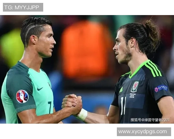 模仿足球球星奔跑姿态体验速度与激情的训练探索